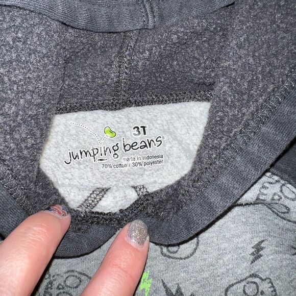 Toddler Hoodie With Skulls ~ 3T ~ Jumping Beans ~ EUC - Picture 3 of 3